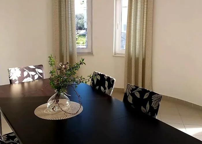 Rusulica Apartment *